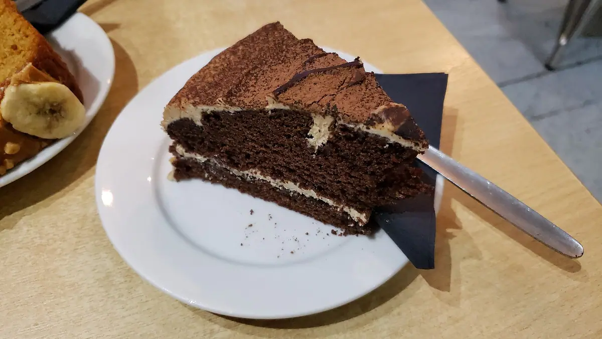 Eggless Cake Shop bakes